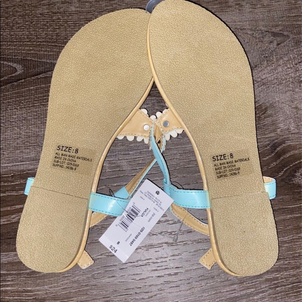 NWT mint colored sandals size 8 - Picture 3 of 3
